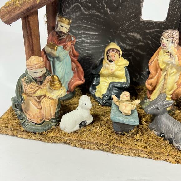 Vintage Nativity Set Scene Figurines 8 Pieces small creshe - Picture 5 of 7